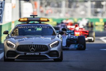 Hamilton: Vettel lejáratta magát!