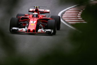 F1: Räikkönen remekelt, a többiek estek-keltek a szabadedzésen