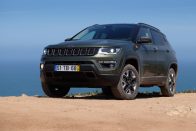 Városban és terepen is otthon van: Jeep Compass 42