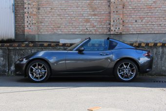 Ponyva helyett keménytető, öregszik az MX-5?