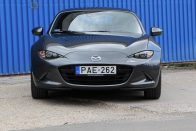 Ponyva helyett keménytető, öregszik az MX-5? 40