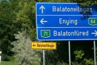 Kegyetlen a dugó a Balaton felé, baleset 1