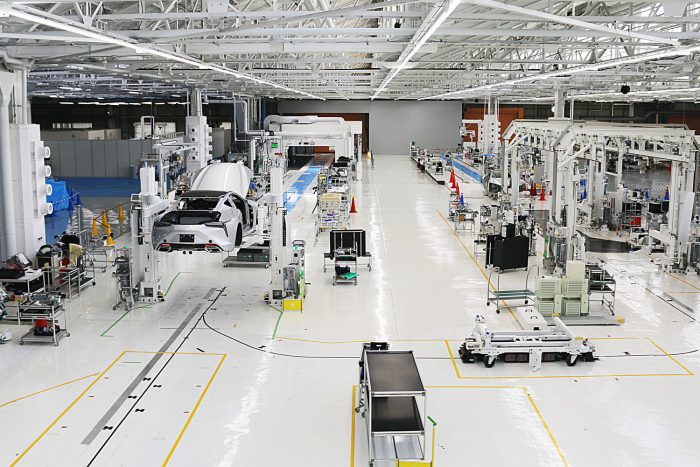 Rettenetesen elszámolta magát a Lexus 6