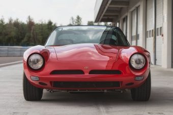 40 év alatt mentett meg egy igazán ritka autót