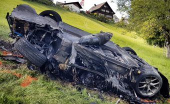 Hajmeresztő esést úszott meg a Top Gear sztárja