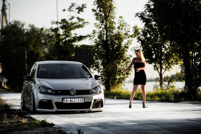 Érzéki fotók autókkal körítve 14