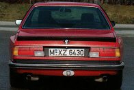 Titkot rejt ez a cápa 6-os BMW 9