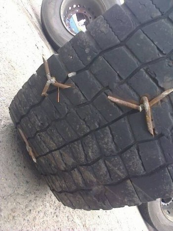 Életveszélyes játékot űznek Oroszországban, fotók is készültek róla 5