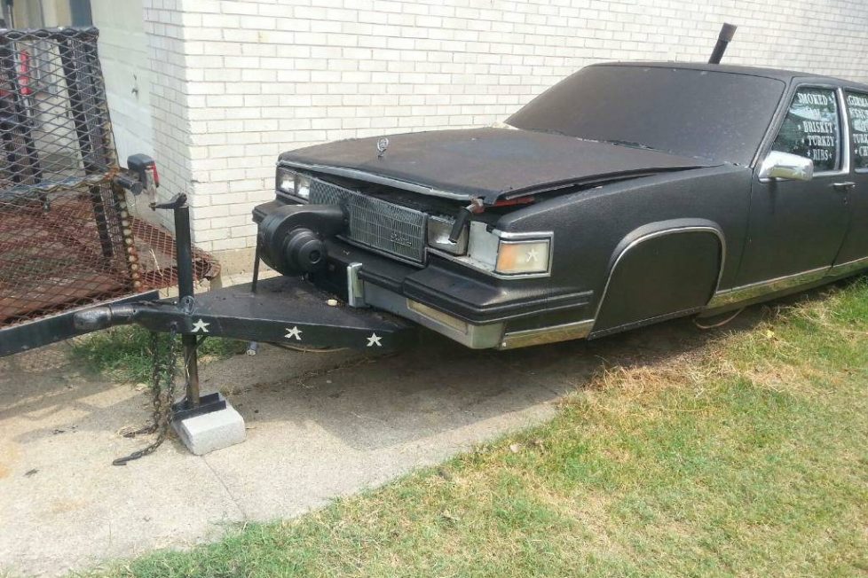 Utasok helyett oldalas zsírja izzad ebben az öreg Cadillacben 3