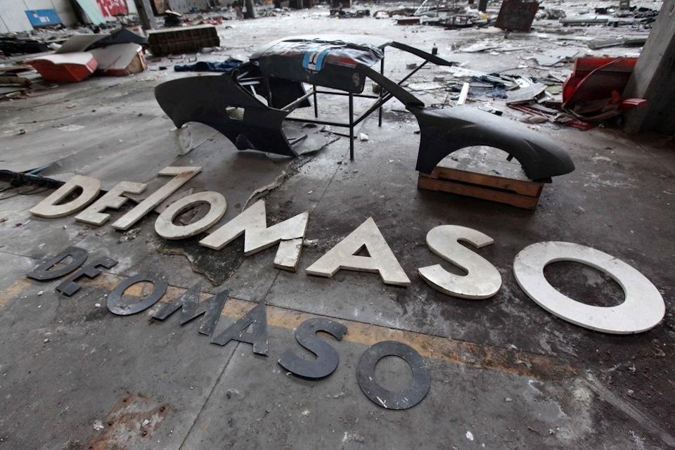 Rettentő szomorú látvány a szellemjárta De Tomaso-gyár 12