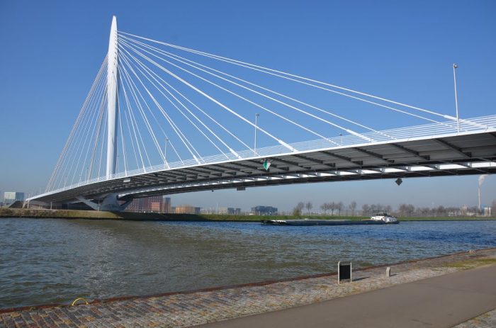 Hatsávos híd épül Budapesten