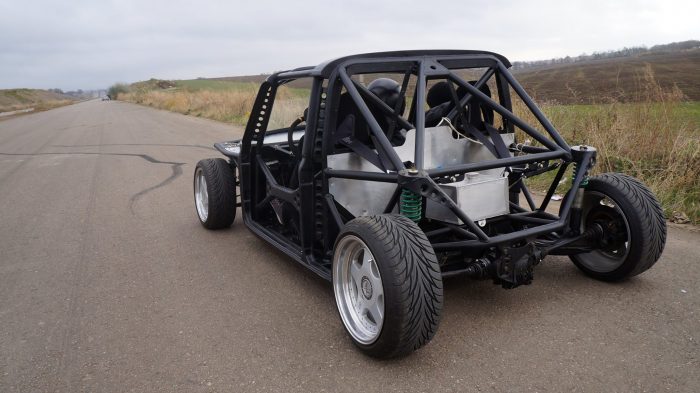 Ez a becsövezett drifter Lada a legjobb dolog, ami a héten történt velünk 6