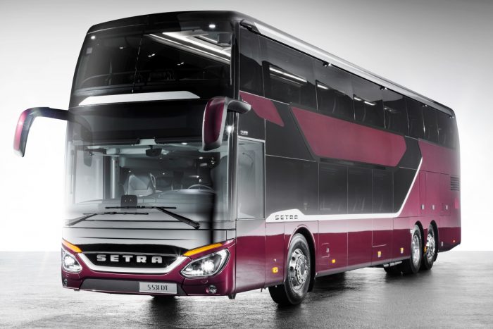 Megérkezett a Setra csúcskategóriás emeletes busza