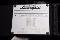 Hihetetlen Lamborghini kerül kalapács alá 32