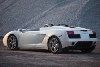 Hihetetlen Lamborghini kerül kalapács alá 22