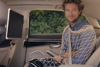 Az új Audi A8 olyat tud, amit még semmi