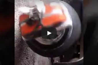 Mi történik ezen a videón, milyen sufnimegoldást látunk?