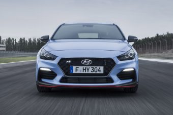 Miért cseréli valaki Hyundaira az AMG Mercedest?
