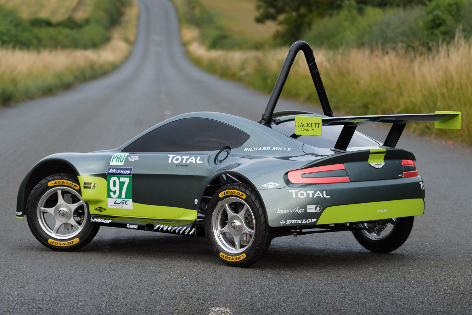 Megújuló ősenergia hajtja az Aston Martin legújabb versenyautóját 7