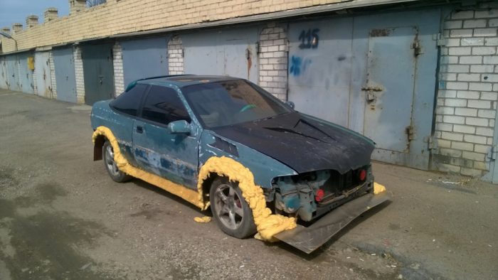 20 kép szörnnyé faragott gépekről, a rózsaszín traktor mindent visz 1