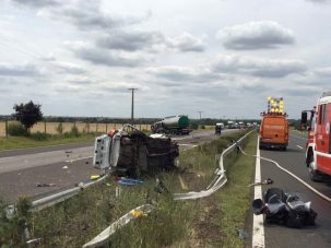 Durva baleset az M3-ason, lezárták a pályát