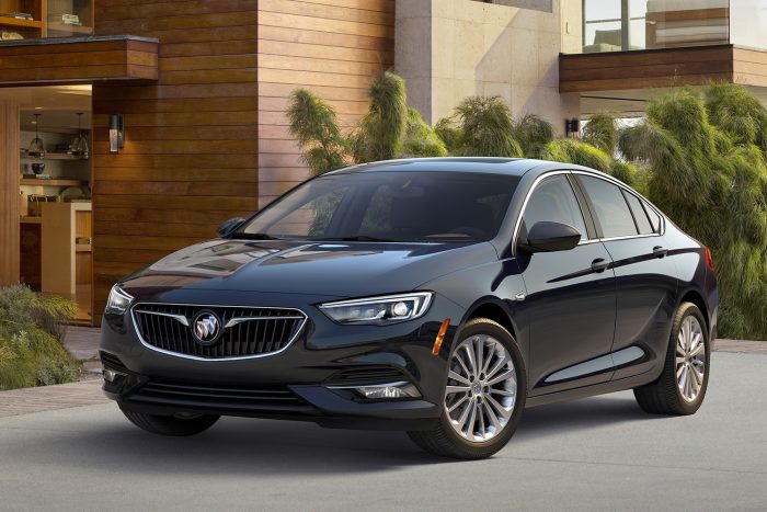 310 lóerős lesz az Insignia ikertestvére