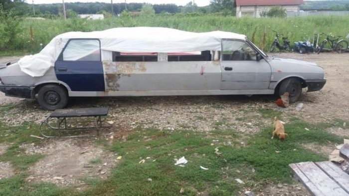 A nap hirdetése visszafogott pompával: hosszú tengelytávú limuzin Dacia alapokon 4