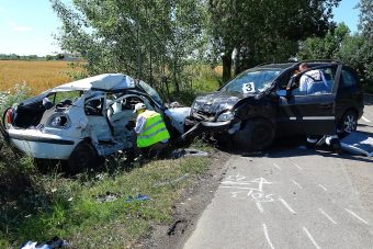 Megrázó fotókon a mindszenti halálos baleset