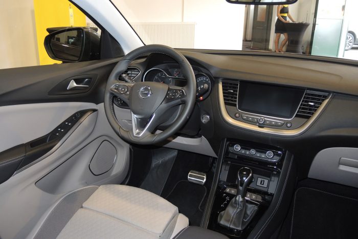 Megtapogattuk, beleültünk az Opel Grandland X-be 2 Megtapogattuk, beleültünk az Opel Grandland X-be 2