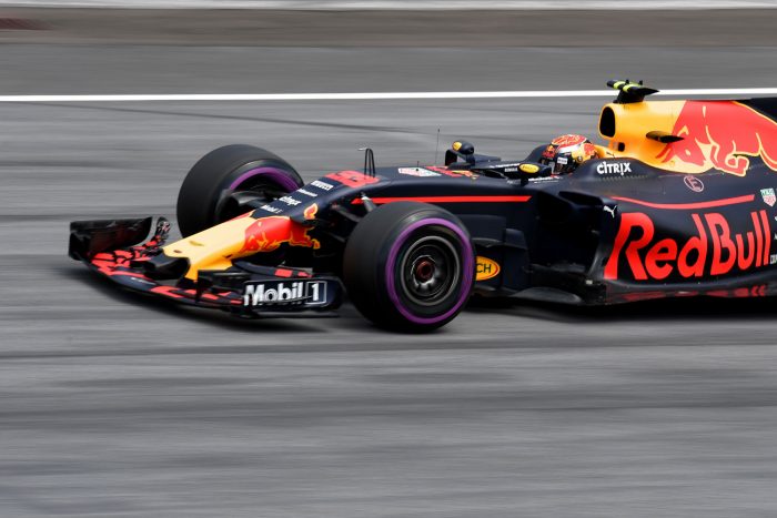 F1: Grosjean Bottasnak adta a pole-t 4 | Vezess F1: Grosjean Bottasnak adta a pole-t 4