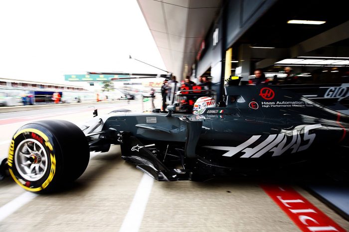 F1: A Ferrari-pilótát nem nyomják be a Haashoz 2