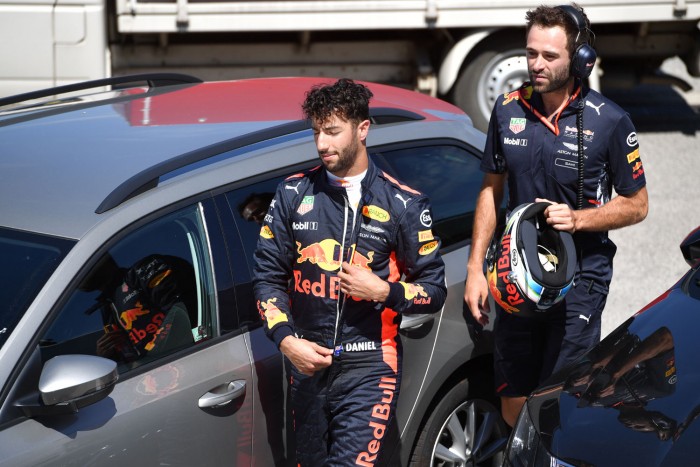 F1: Verstappen szánja-bánja az ütközést 1 | Vezess F1: Verstappen szánja-bánja az ütközést 1