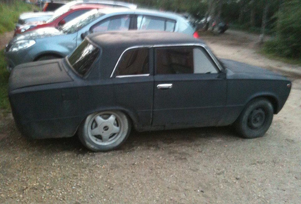 20 kép szörnnyé faragott gépekről, a rózsaszín traktor mindent visz 14