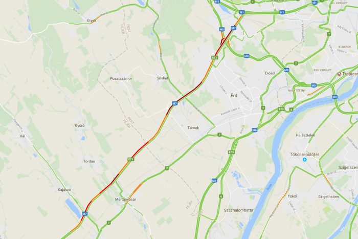 Baleset és gigadugó az M7-esen a Balaton felé 1