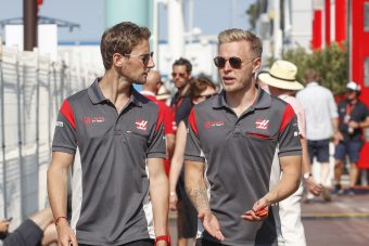 F1: Egymásnak bókolnak a Haas-pilóták