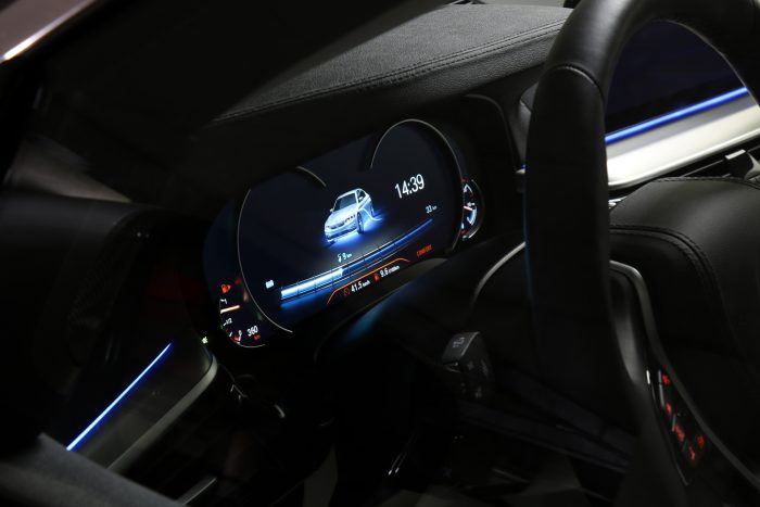 Villannyal is jó autó az 5-ös BMW 7 Villannyal is jó autó az 5-ös BMW 7