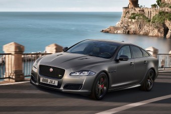 Sose halunk meg: 575 lóerő a Jaguar XJ-ben