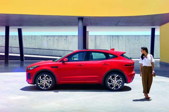 Itt a Jaguar nagy dobása 8