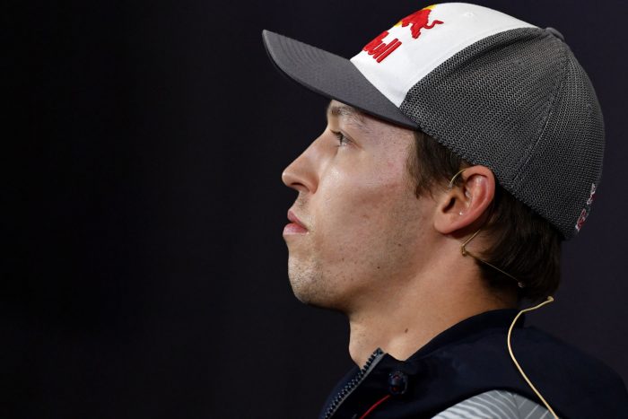 F1: Kvjatot hagyják otthon!