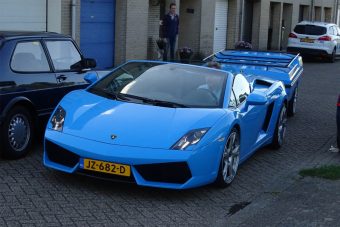 Ez az utánfutós Lamborghini jókora piaci rést tömött be