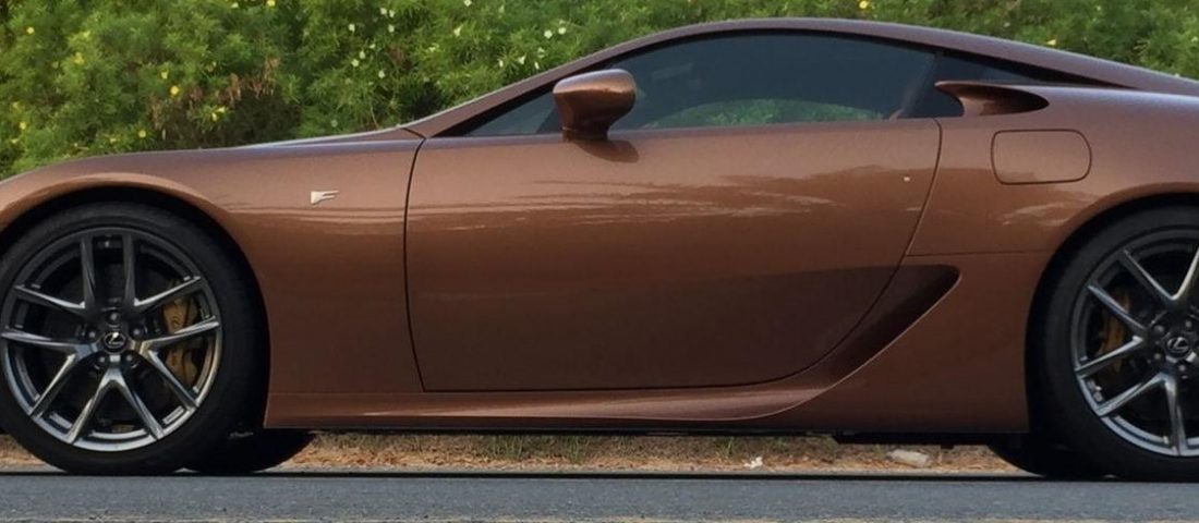 Hajmeresztő összeget kérnek a ritka Lexusért