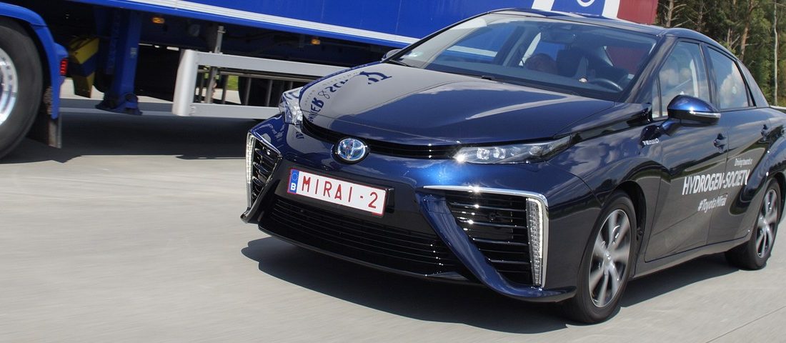 Hidrogénautóval Hamburgtól Stuttgartig