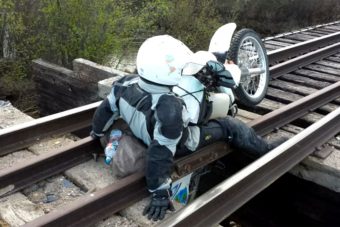 Óriási mázlija volt ennek a motorosnak