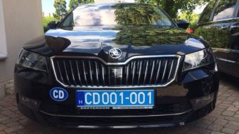 Itt az új rendszám, van egy kis gond velük