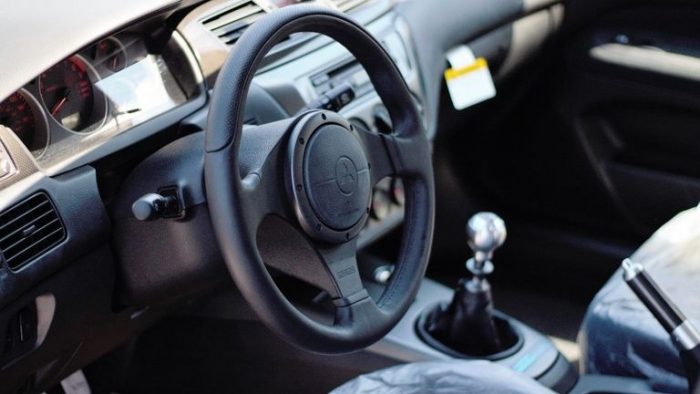 A világ pénzét kifizetik ezért a 11 éves, de új Mitsubishi Lancer EVO-ért 4