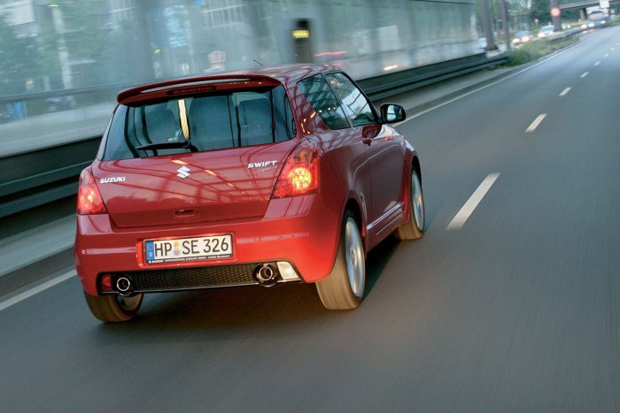 Még ötvenet kell aludni a legújabb Suzukiig 2 Még ötvenet kell aludni a legújabb Suzukiig 2