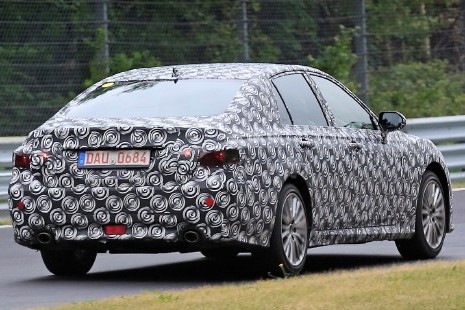 Belpiacos limuzinját is a Nürburgringen csiszolja a Toyota 2