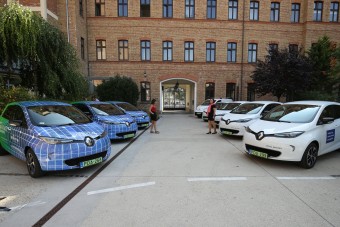 Felpörgőben a hazai villanyautózás