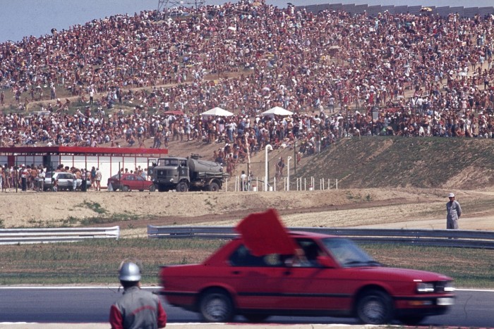 7 különleges biztonsági autó, mert nem csak Mercedes volt az F1-ben 4 7 különleges biztonsági autó, mert nem csak Mercedes volt az F1-ben 4