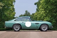 Ilyen menő Aston Martinja még James Bondnak sincs 18